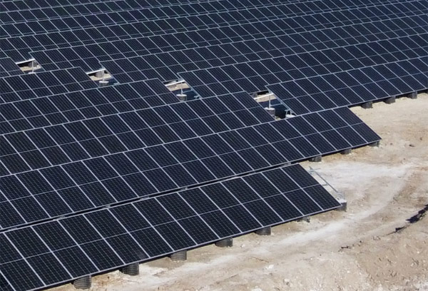 ����̫��ܹ��ϵ�y(t��ng)